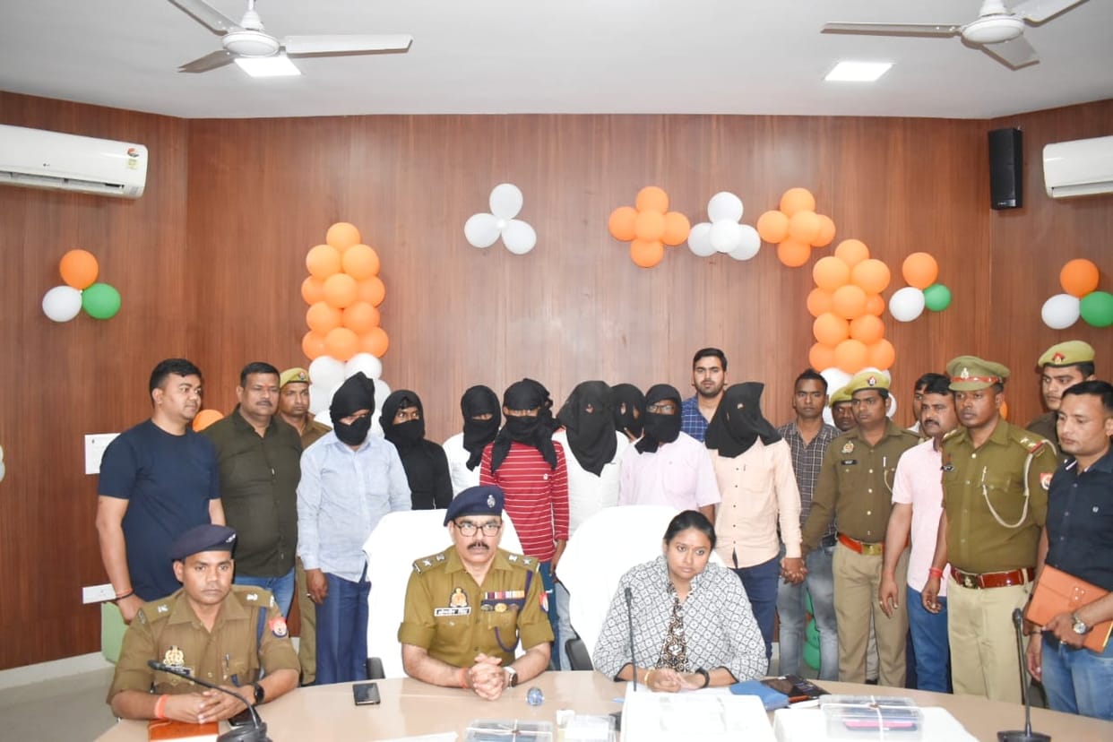 Police nabs cheating gang, 13 arrested including principal, manager and fake examinee, stir