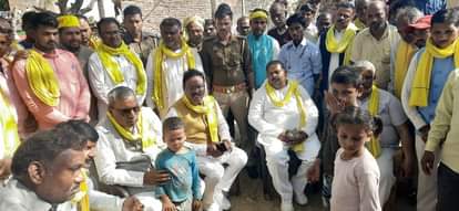 पूरे नंदा गांव पहुंचे सुभाषपा के राष्ट्रीय अध्यक्ष OP Rajbhar