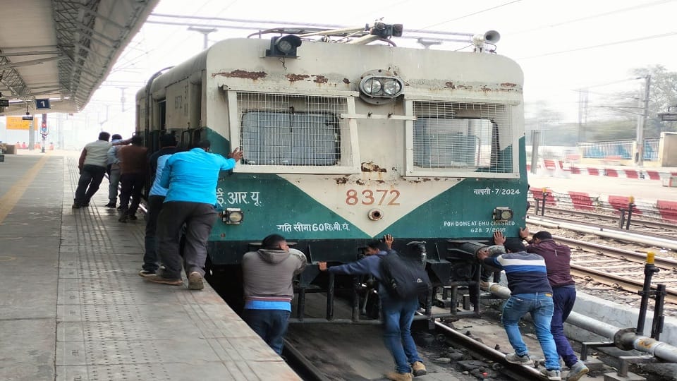 Start by pushing tower wagon at bareilly junction