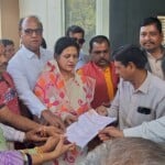 इंदौर में प्राचार्य पर जानलेवा हमले के विरोध में उज्जैन में ज्ञापन सौंपा गया।