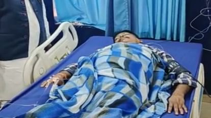 Muzaffarpur Crime: चेन छिनैती का विरोध करने पर घर के बाहर बैटरी दुकानदार को मारी गोली, अस्पताल में भर्ती अस्पताल में भर्ती पीड़ित मुन्ना साह