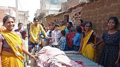 Bihar: जमुई में 70 साल की महिला पर टूटा तेज रफ्तार का कहर, बाइक की टक्कर से मौत बाइक की टक्कर से मौत