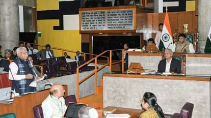 Haryana Budget Session: कर्ज के आंकड़े पर मनोहर लाल और हुड्डा आमने-सामने, इस अंदाज में एक-दूसरे पर बोला हमला हरियाणा विधानसभा।