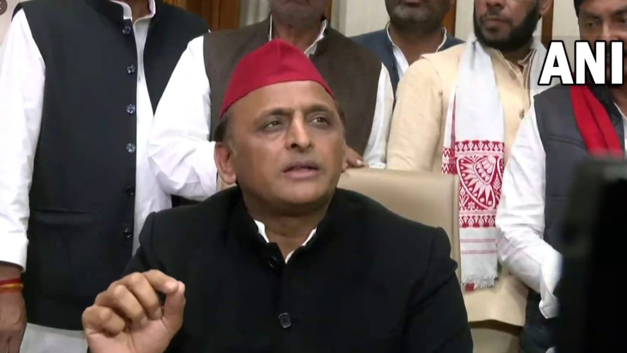 Akhilesh Yadav raises question on CM Yogi Adityanath's claim in front of media in lucknow.
