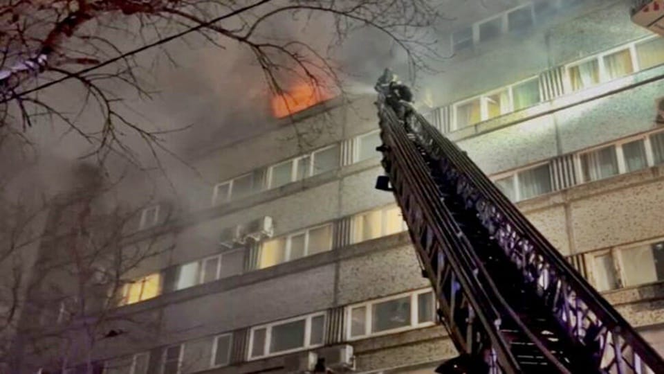 Fire broke out in a multi-storey building in Moscow, Six Dead Including Two Children