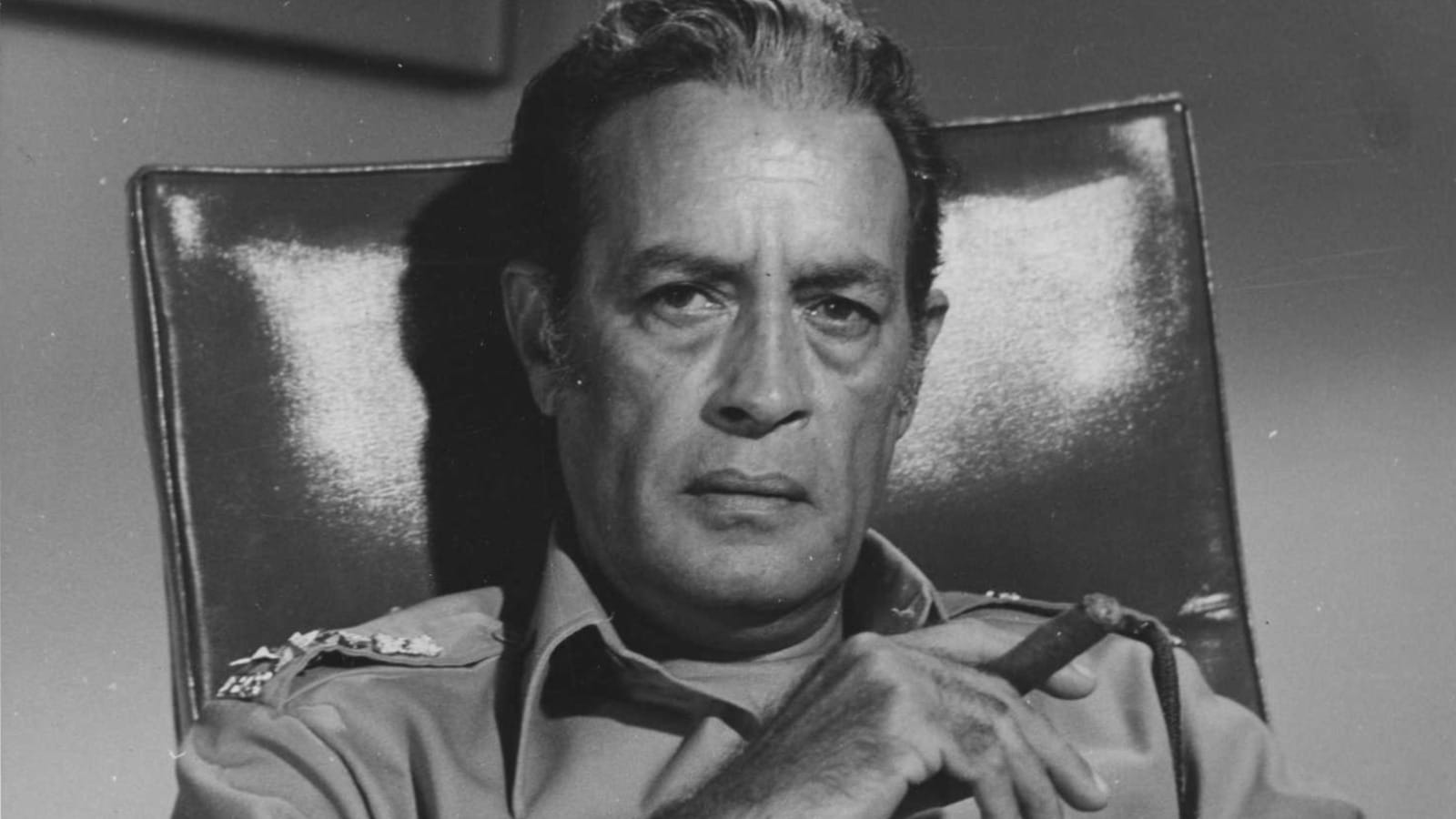 Iftekhar birth anniversary know unknown facts about actor who played role of police officer in bollywood films