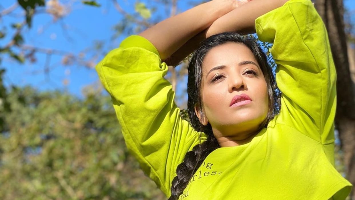 bhojpuri actress monalisa talked about her affair said news of my affair had made me angry