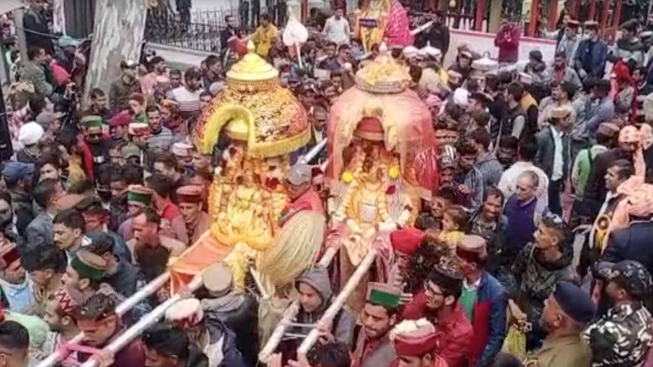Second Jaleb led by Raj Devta Madhorai, Chhoti Kashi echoed with divine sounds