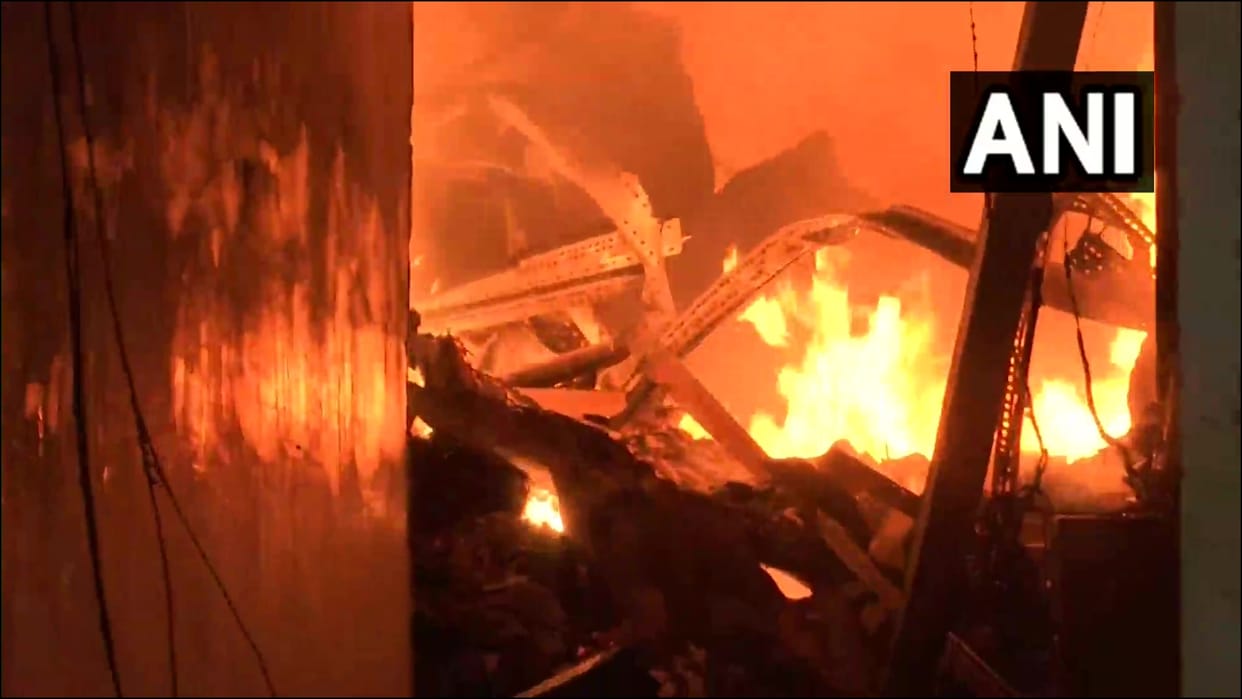 Maharashtra News Updates Fire breaks out in slums of Kamla Nagar in Mumbai