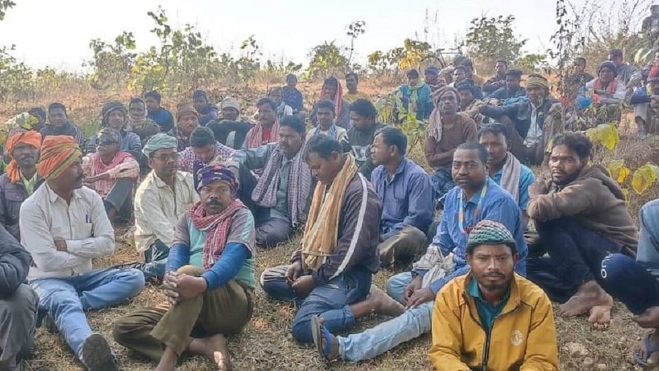 Santhal Tribe In Jharkhand Put A Ban On The Shroud System Money Will Have To Be Given To The Victim Family