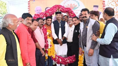 चिकित्सा शिक्षा मंत्री विश्वास सारंग