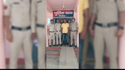 आरोपी शिक्षक को पुलिस ने गिरफ्तार कर जेल भेज दिया है।