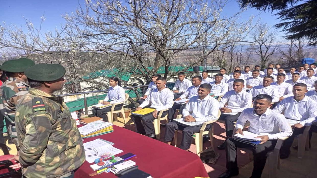 49 youth leave for training from Jatog Recruitment Office of Shimla for Agniveer training
