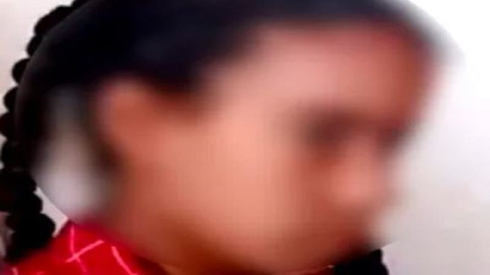 teacher beat LKG girl student for defecating in her clothes then pulled out her hair