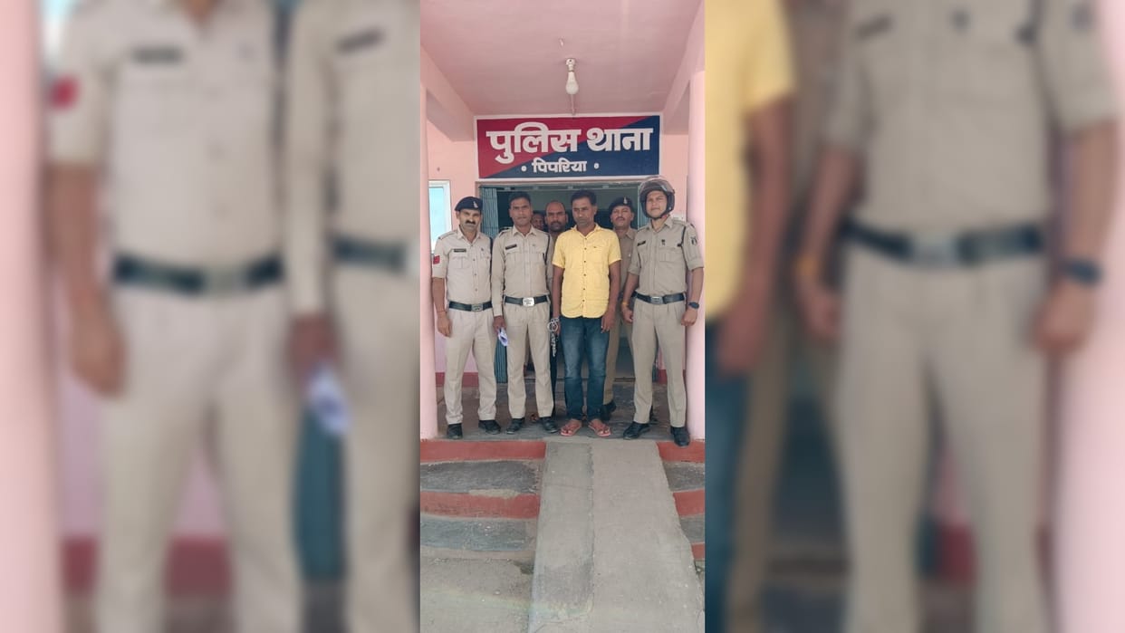 Teacher arrested for sending obscene messages to girl student BSA also suspended