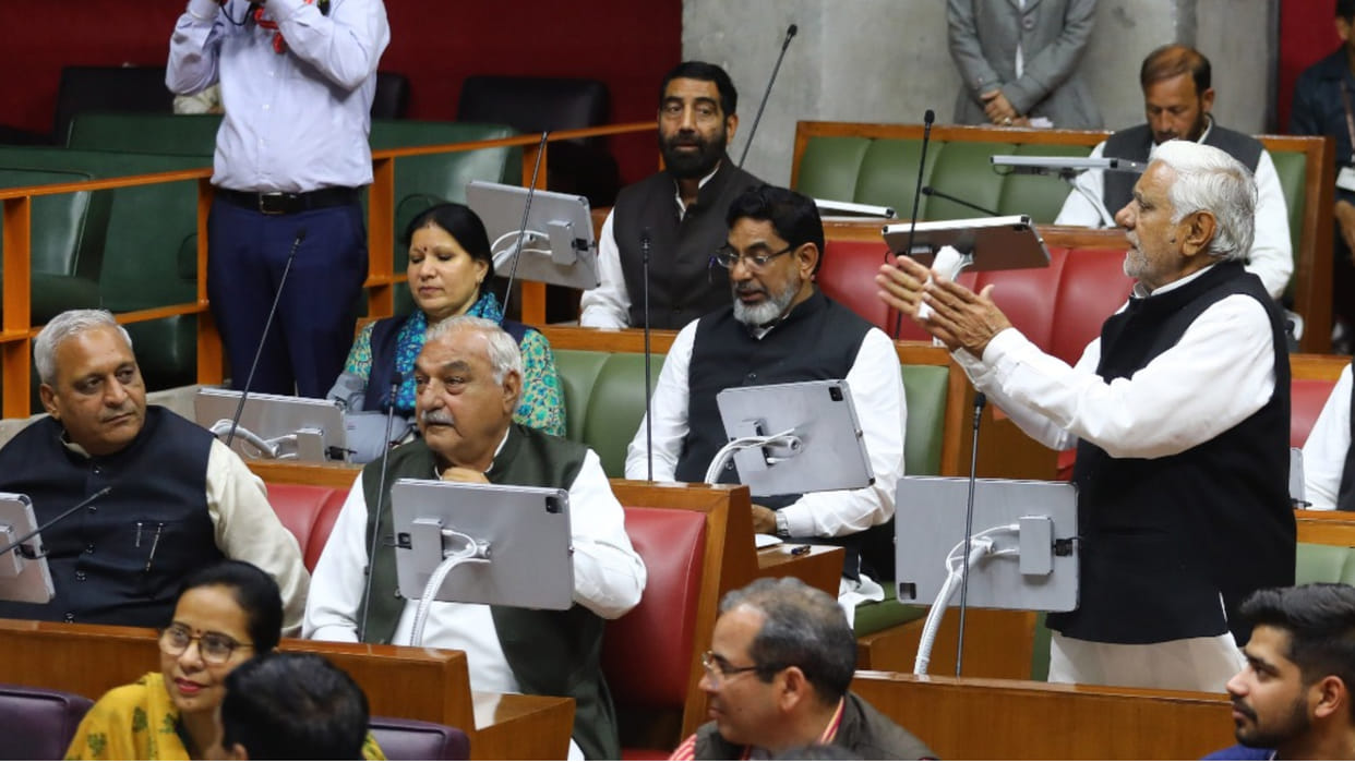 Hooda admits mistake on OPS in Haryana Assembly, Demand to fix from the government