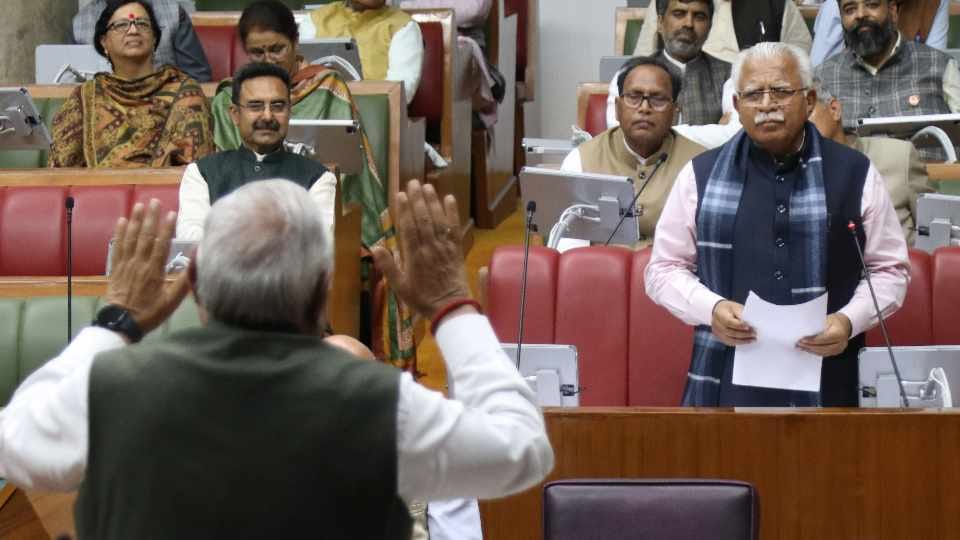 MLA Varun Mullana raised the issue of electric wires in Haryana assembly