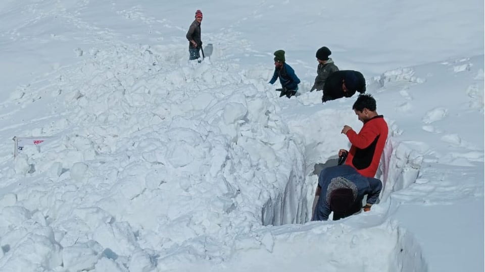 Kedarnath dham yatra 2023 will run 205 days this year iceBerg Cutting work continue