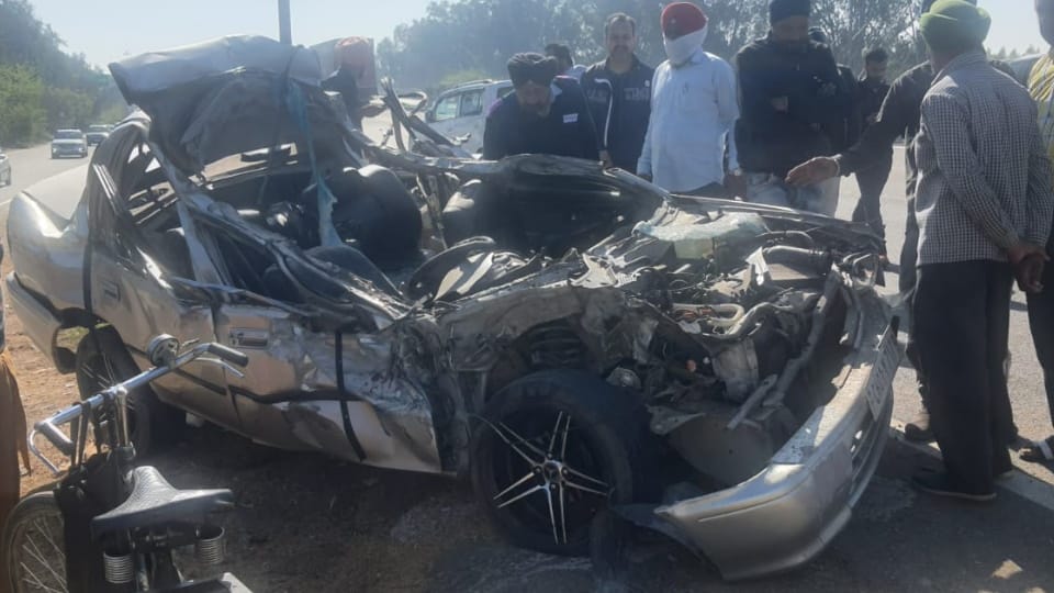 Punjab: Car collided with trolley on Rajpura-Sirhind bypass, Four Died