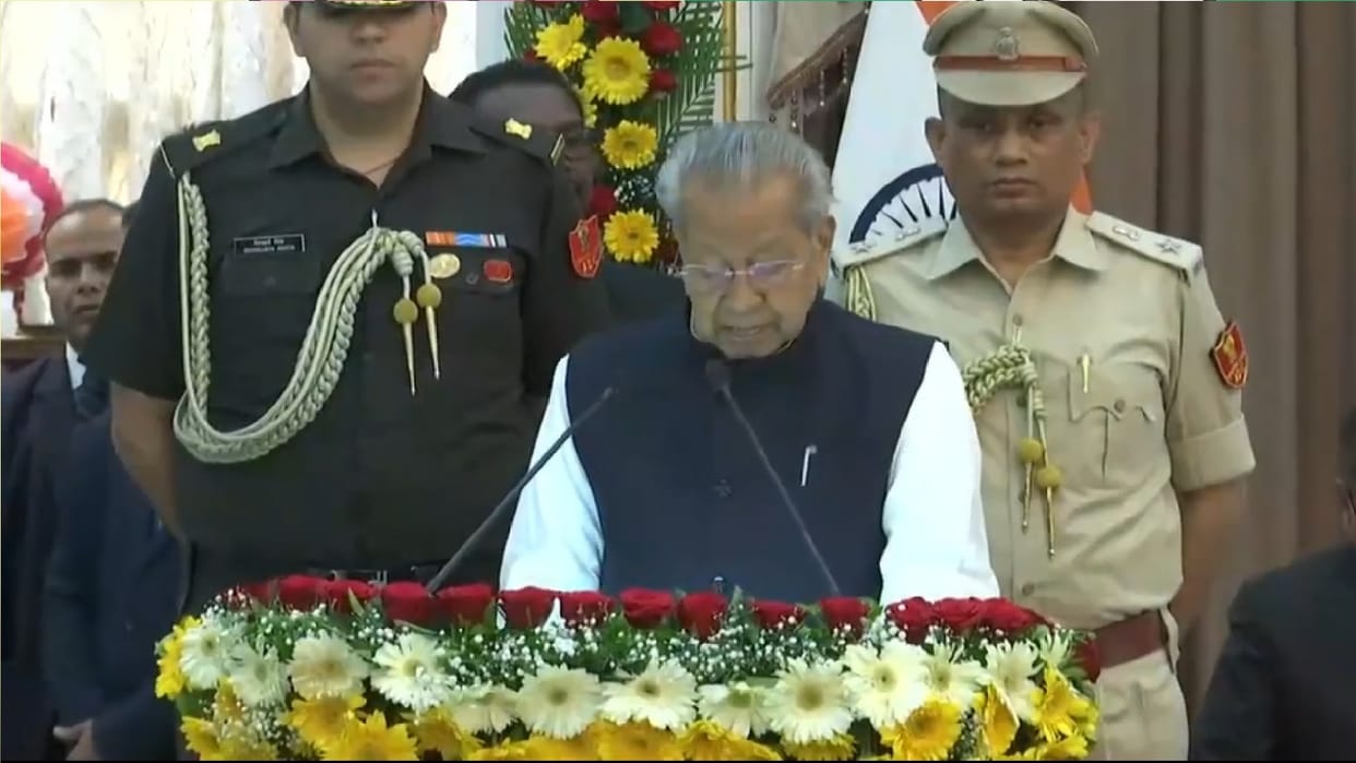 Vishwabhushan Harichandan took a oath Chhattisgarh ninth governor