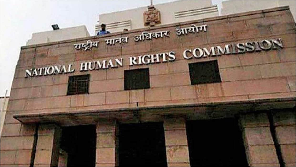 Holidays in Bollywood matter of leave in film industry reached Human Rights Commission some instruction issued