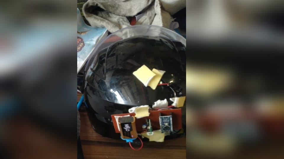 Roorkee: Two students Innovate Smart Helmet with many Security features