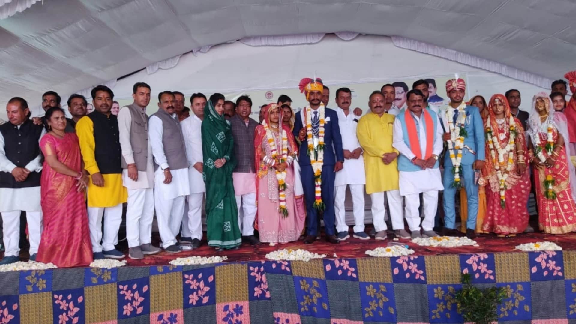 Sehore: 422 couples married each other in Ashta, 37 Muslim couples read Nikah