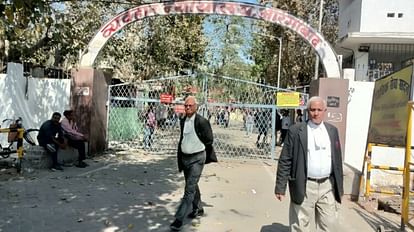 Bihar : दोषी करार दिए जाने के पहले कोर्ट से फरार हुआ आरोपी, पुलिस ने मोबाइल लोकेशन से पकड़ा तो आया फैसला व्यवहार न्यायालय, औरंगाबाद