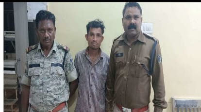 पुलिस ने आरोपी को पकड़कर जेल भेज दिया।