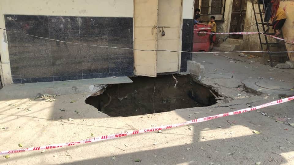 Due to the negligence of Delhi Jal Board land sunk in RK puram two motorcycles and a dog fell
