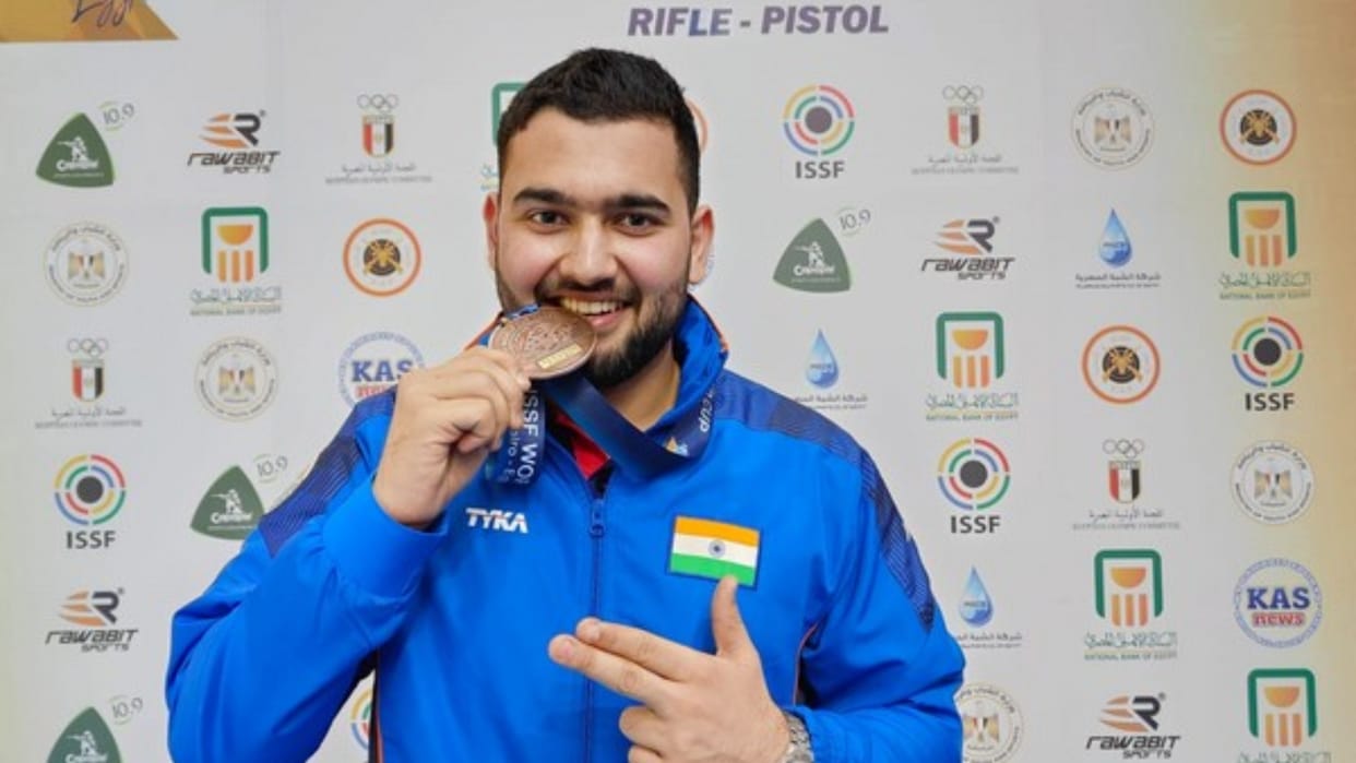 Anish Bhanwala wins Rapid fire pistol bronze in ISSF world Cup