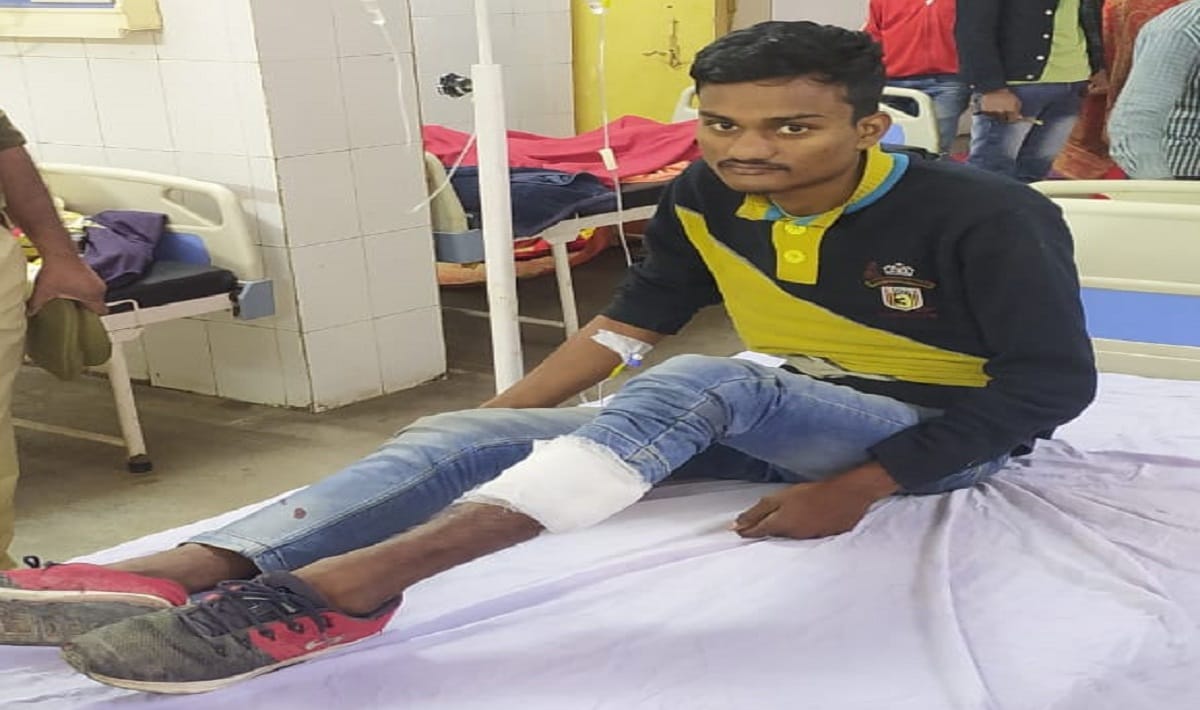 Police Encounter in Azamgarh Today again rewarded criminal injured and arrested