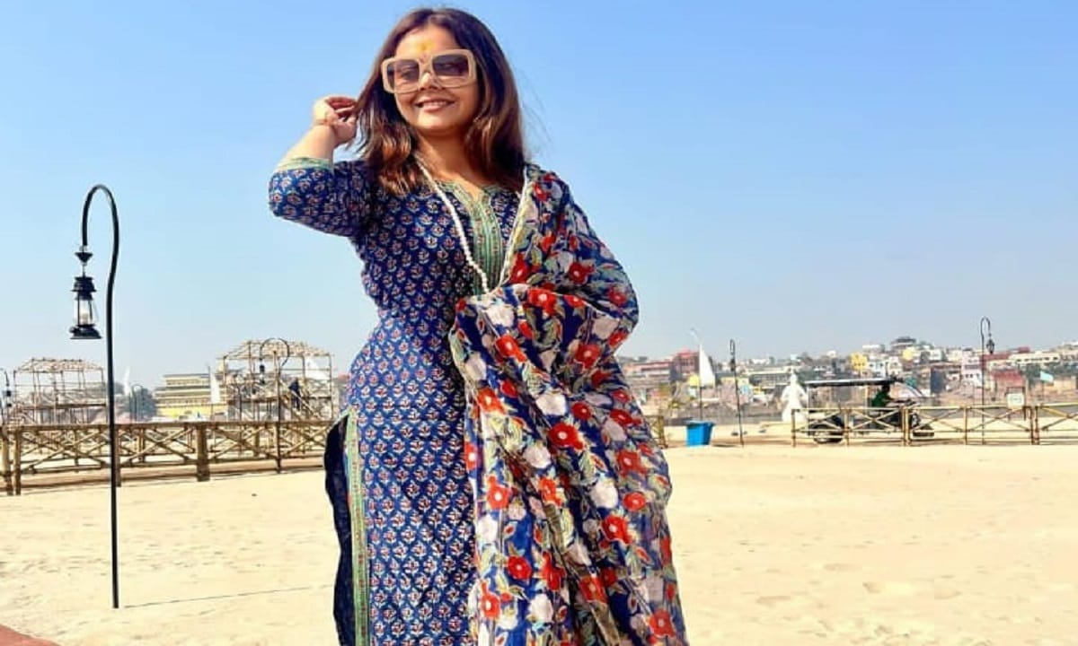 Gopi Bahu Devoleena Bhattacharjee reached varanasi Kashi Vishwanath temple after marriage,