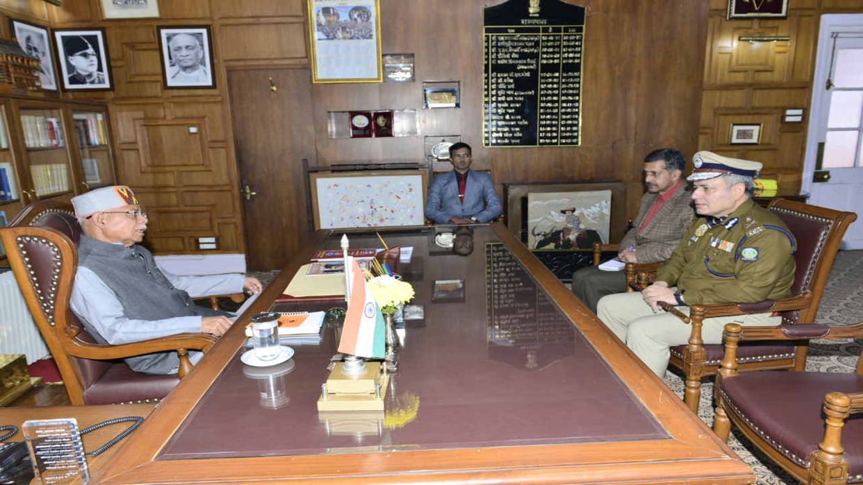 more vigil on Indo-China border , police force will be strengthened, DGP discussed with Governor