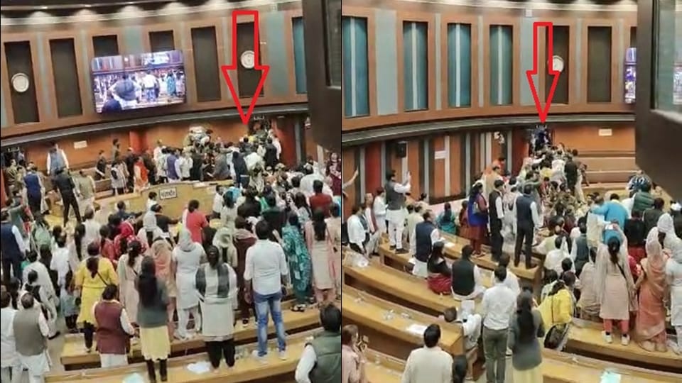 Case filed in connection with fight between AAP and BJP corporators at Civic Center