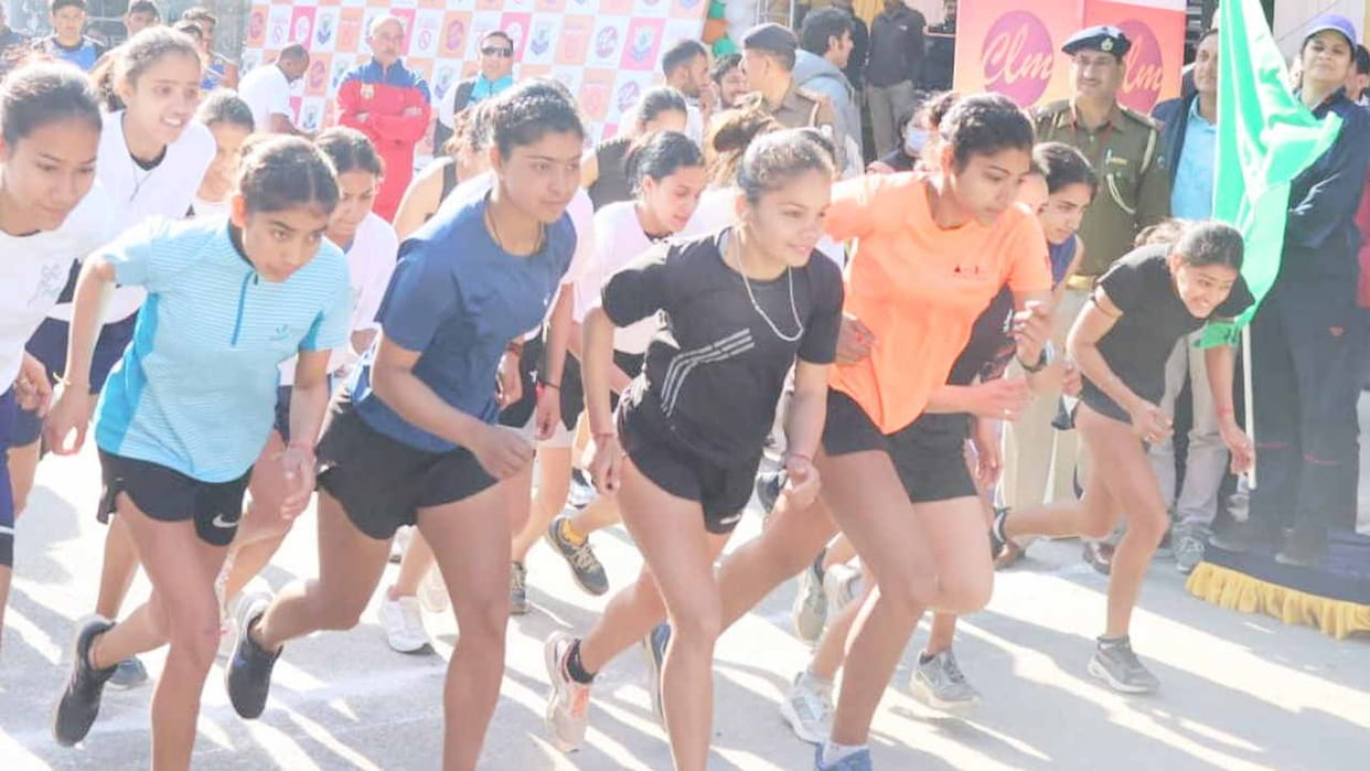 Mandi Mahashivratri: Rajendra of Mandi, Kanejo of Chamba ran the fastest in Half Marathon