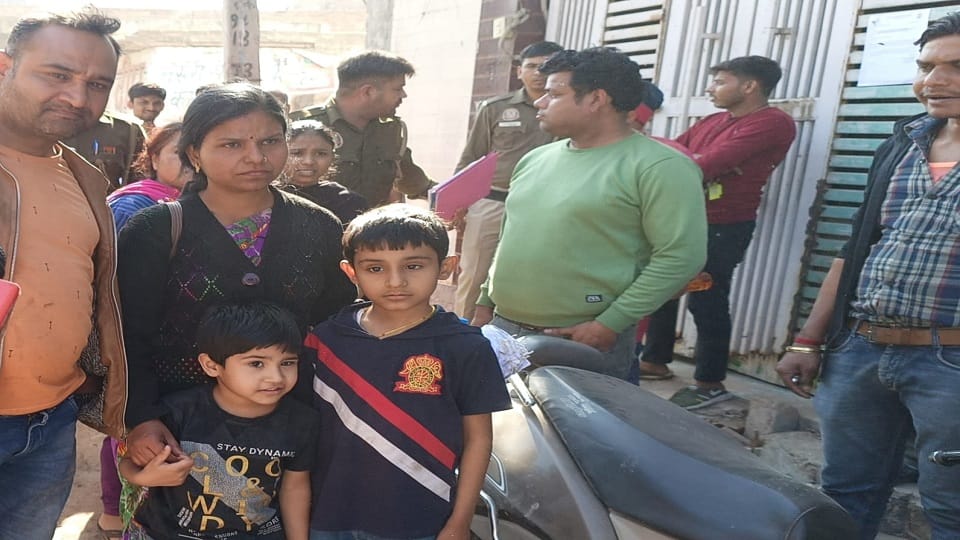 Building sealed without investigation three people including two innocents trapped inside