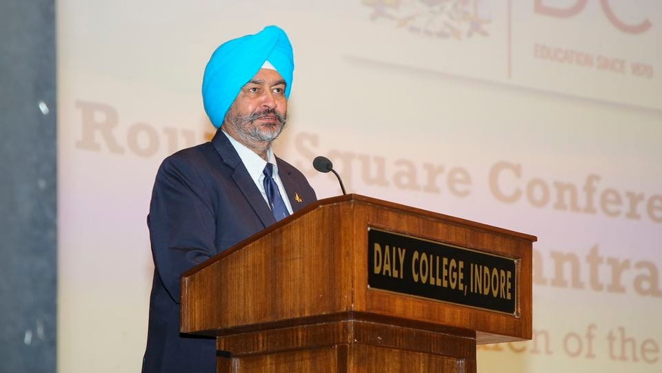 air chief marshal birender singh dhanoa in daly college indore