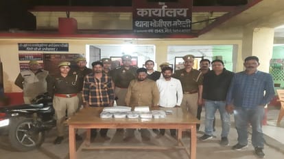STF caught three smugglers with fake currency worth 27 lakhs in Bareilly
