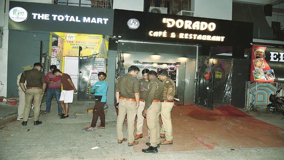 Fierce bombing outside restaurant in Georgetown, two vehicles damaged, stir