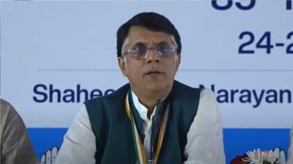 कांग्रेस संचार विभाग के चेयरमैन पवन खेड़ा