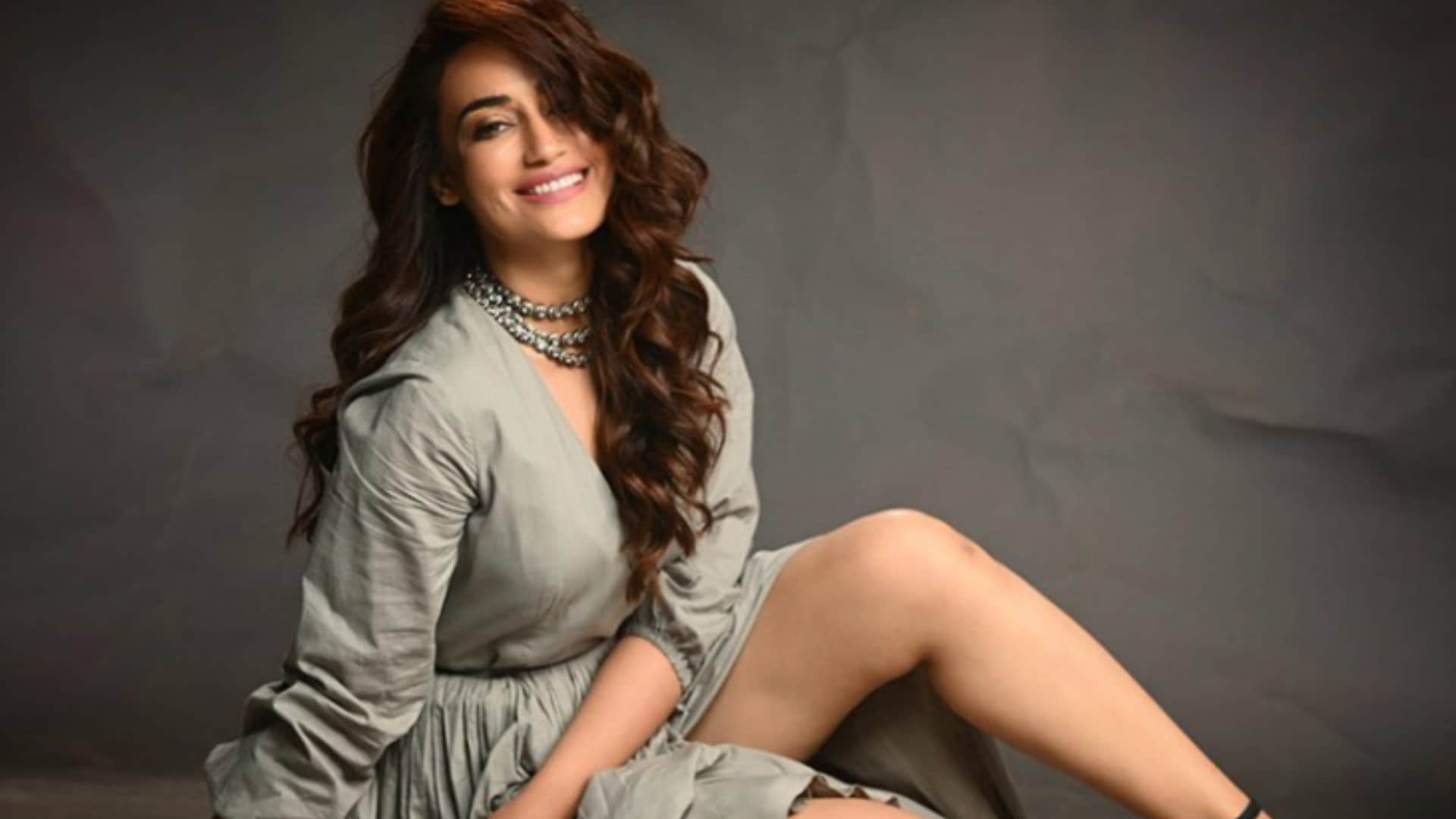 actress played naagin role mouni roy adaa khan surbhi jyoti nia sharma Surbhi Chandna Karishma Tanna Tejasswi