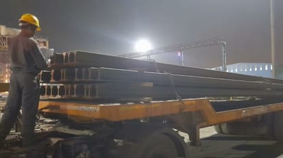 भोपाल मेट्रो में पटरी बिछाने का काम अगले माह से होगा शुरू