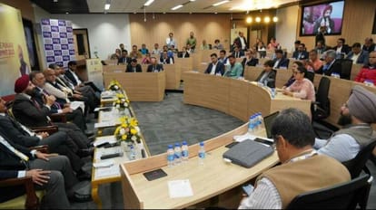 पंजाब: प्रगतिशील पंजाब इन्वेस्टर्स समिट संपन्न, हिंदुजा समूह इलेक्ट्रिक वाहन निर्माण इकाई स्थापित करेगा निवेश पंजाब शिखर सम्मेलन: