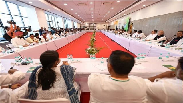 85th Congress convention 2023: देखें कांग्रेस के महाकुंभ की मनमोहक झलकियां, जब दिखा बेटे का प्रेम... कांग्रेस के राष्ट्रीय अधिवेशन की बैठक
