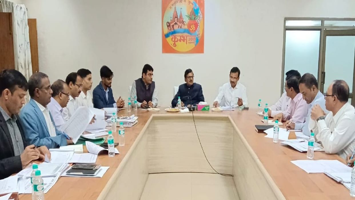 Executive Engineer of Fatehpur and Kaushambi removed for negligence, Accountant of Fatehpur suspend