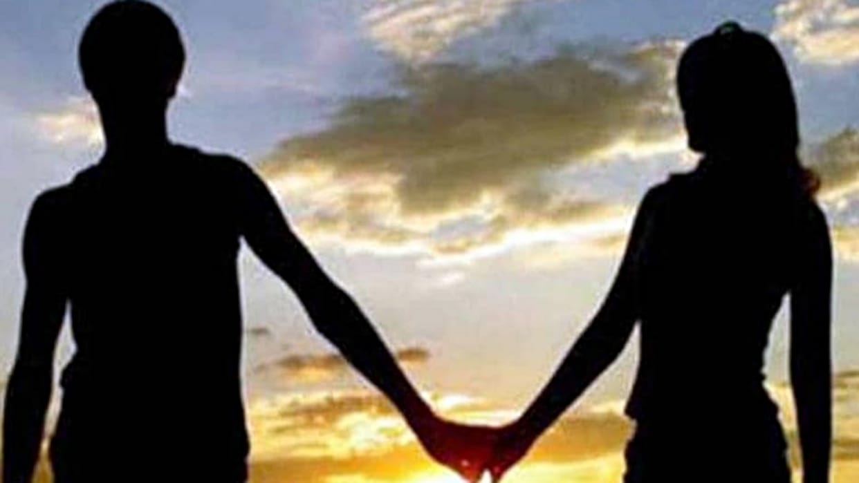 Bihar Siwan lover girlfriend commits suicide in Kolkata