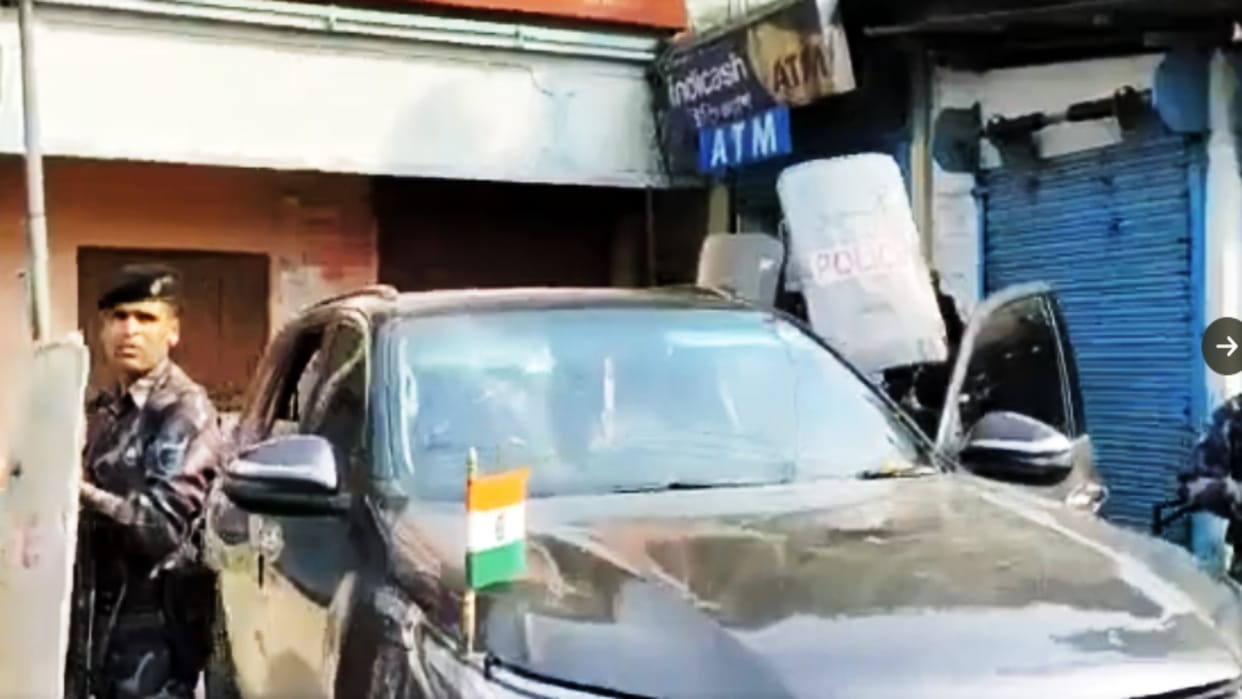 West Bengal convoy of MoS Home Youth Affairs and Sports Nisith Pramanik attacked allegedly by TMC supporters