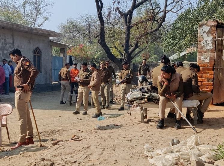 Case of gang rape and murder of girl student in Unnao, last rites of girl students body