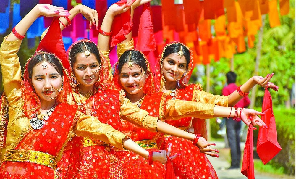 Institute of Agricultural Sciences BHU Annual festival Srishti Students did cat walk in fashion show